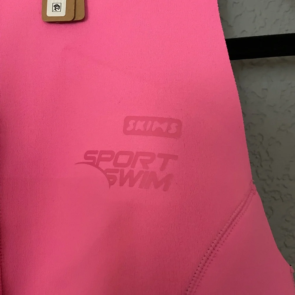 NWT Skims Swim Zipper Pink Cropped Top Size XL (top only)